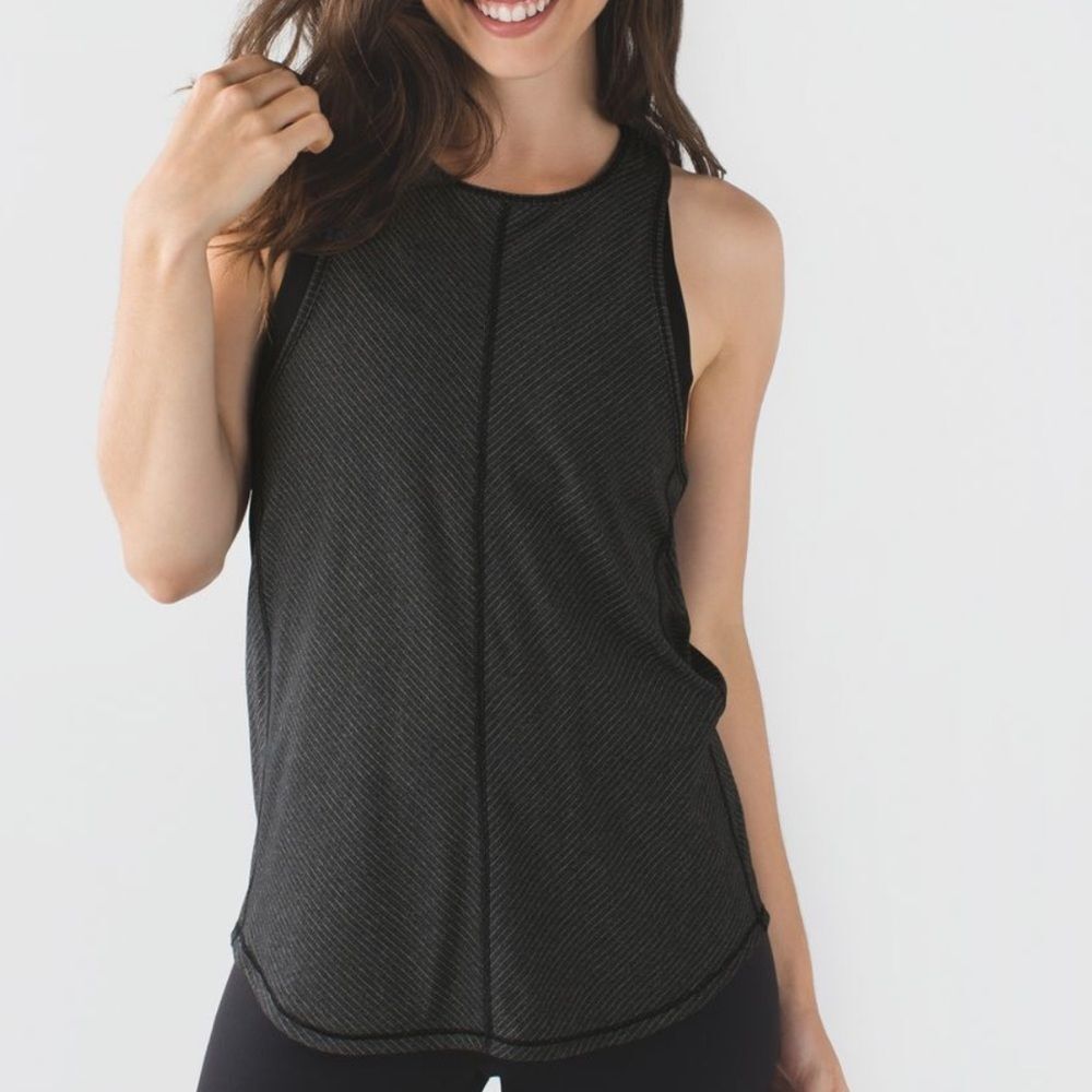 Lululemon Essence Tank Heathered Black athletic top